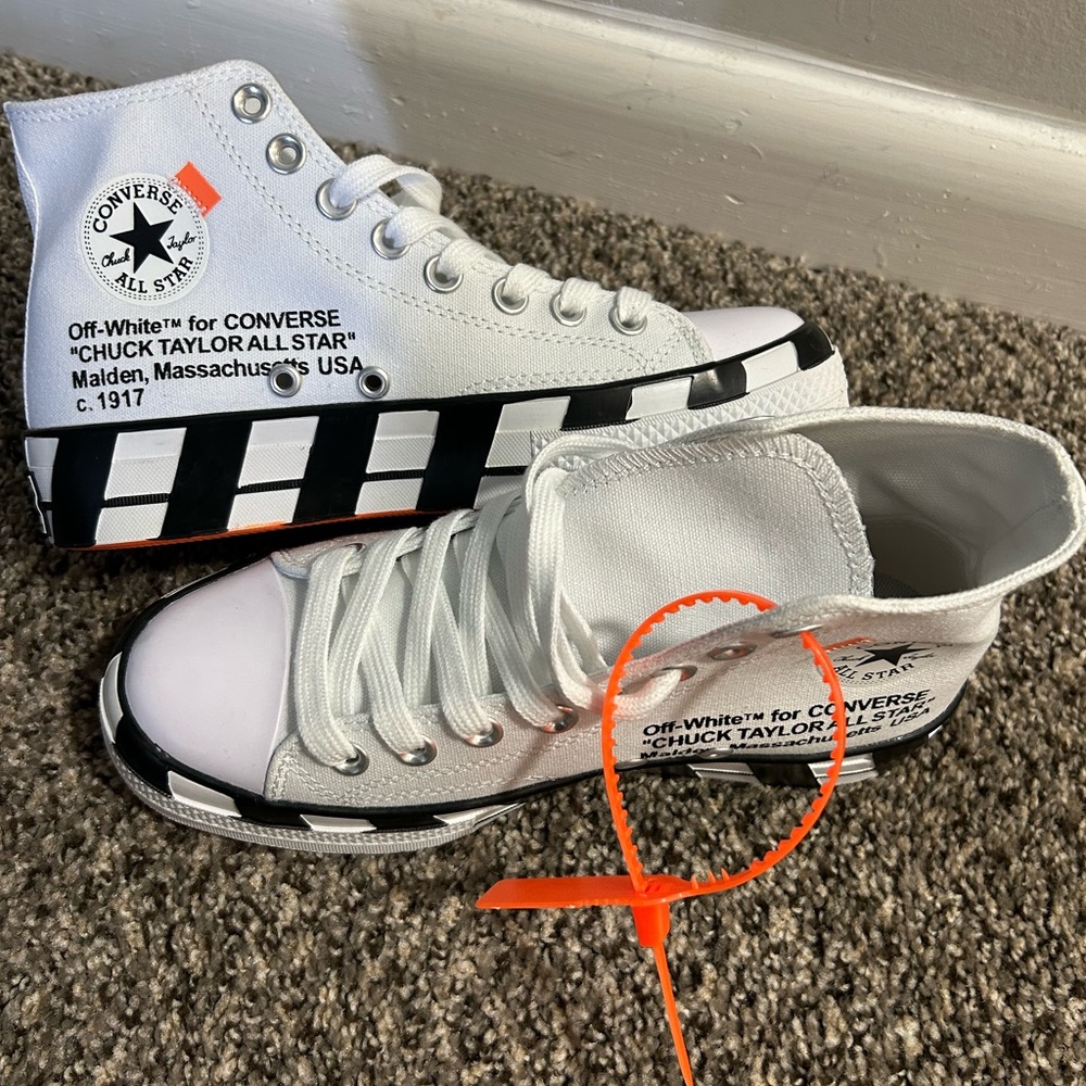 Men’s Off-White Chuck 70